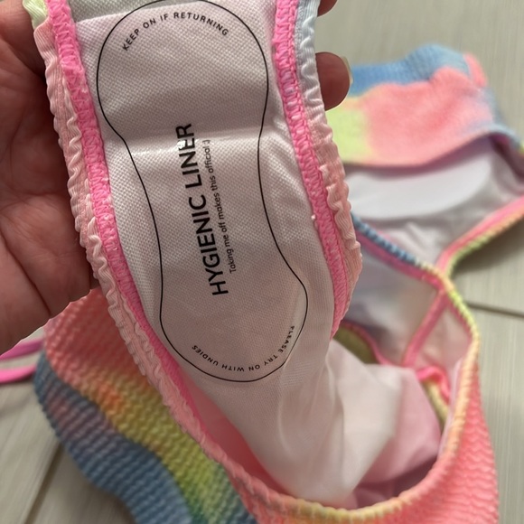 Cupshe Tie-Dye Bikini Set - Picture 9 of 9